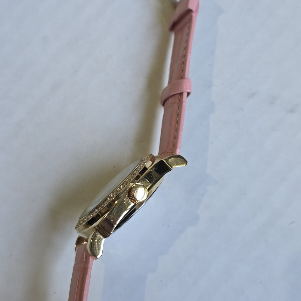 Y2K Dooney & Bourke Hearts Design Rhinestone Bezel Watch Pink Leather Band - Picture 6 of 11